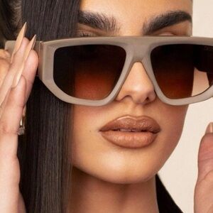 DEZI Tan Backtrack Sunglasses for Women with Box